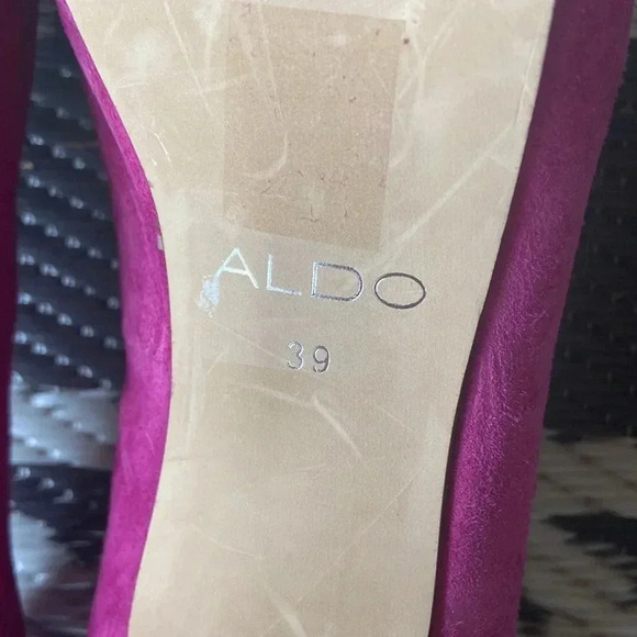 Aldo| Pink Suede  Heels - Picture 6 of 6